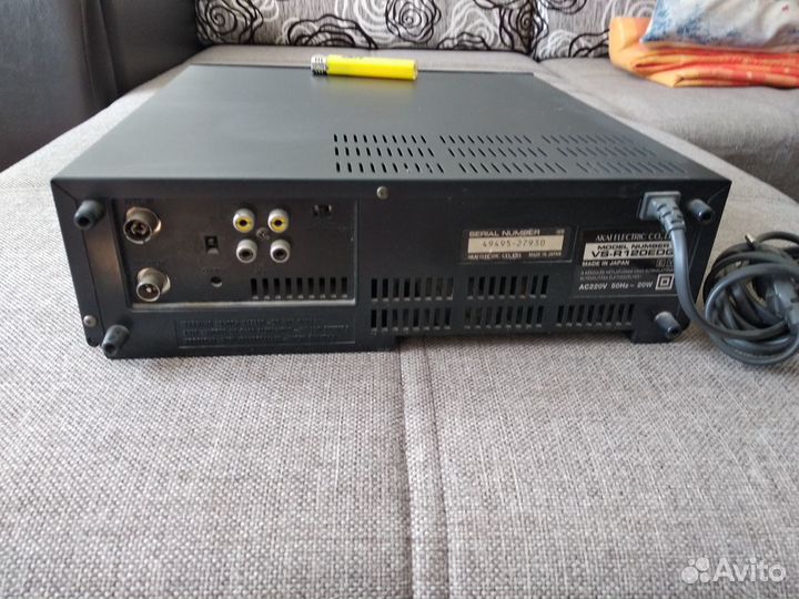 Видеомагнитофон