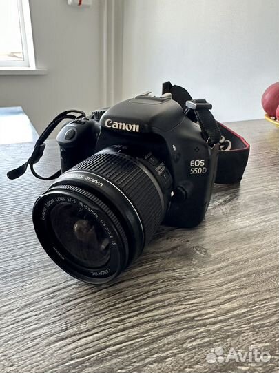 Зеркальный фотоаппарат canon 550d