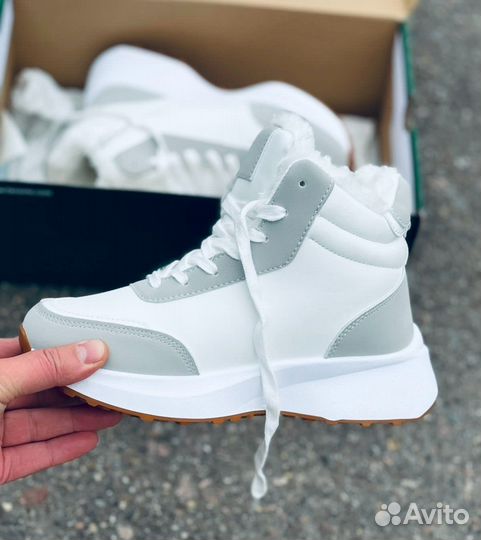 Кроссовки зимние