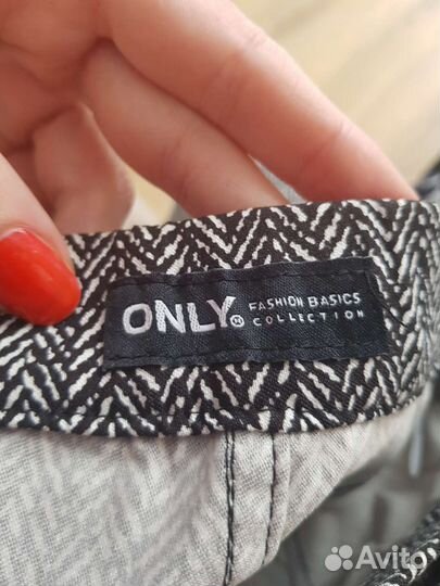 Брюки на девочку 146 -152