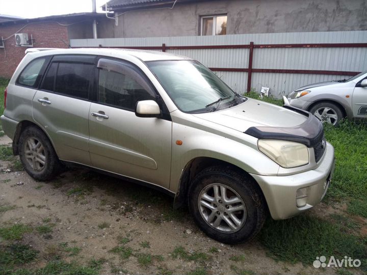 Toyota RAV4 1.8 AT, 2001, 222 000 км