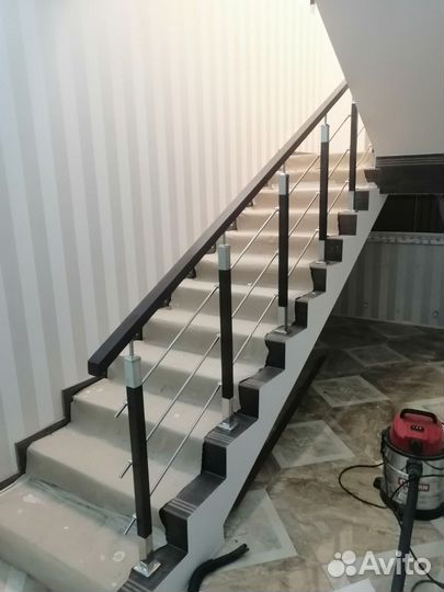 Перила из нержавеющей стали с деревом