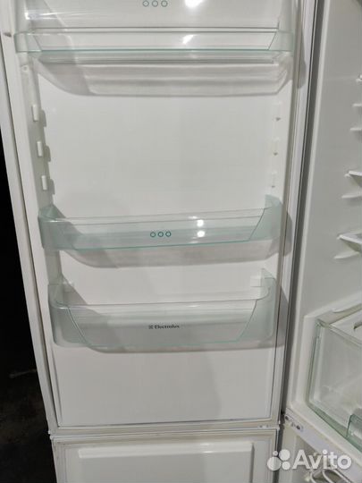 Холодильник electrolux