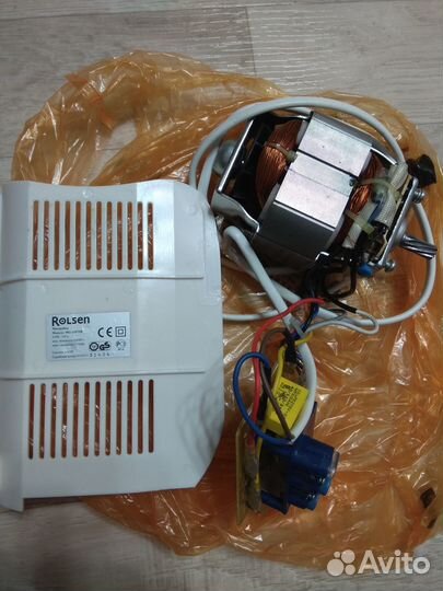 Мясорубка электрическая Rolsen бу