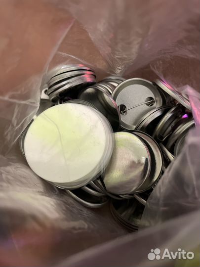 Пресс для изготовления значков