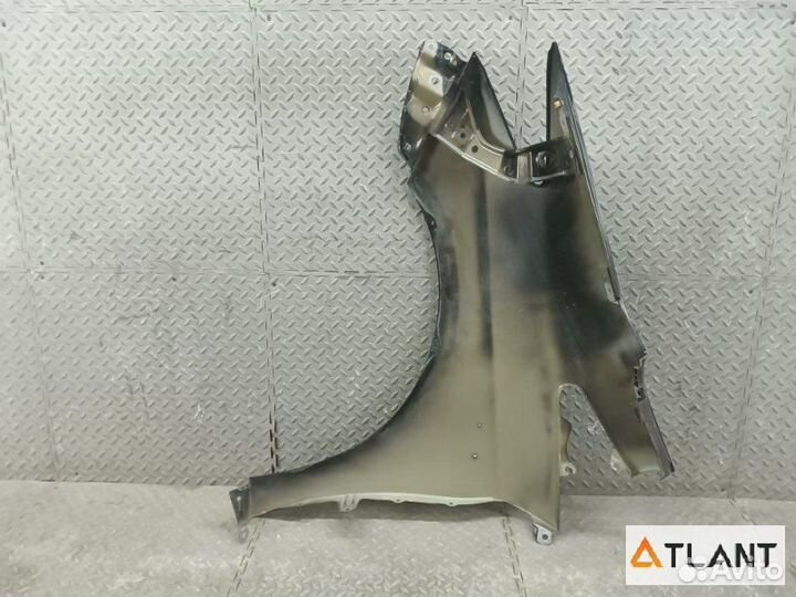 Крыло переднее правое toyota prius