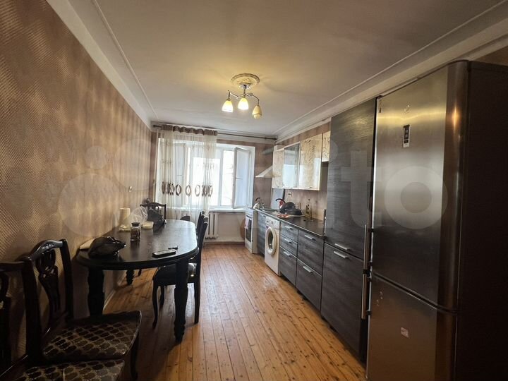 2-к. квартира, 55 м², 1/5 эт.