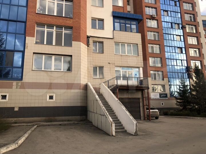 Продажа помещения с арендным бизнесом