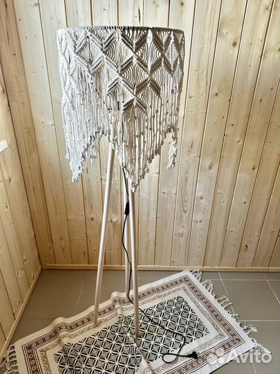 Светильник напольный. Макраме