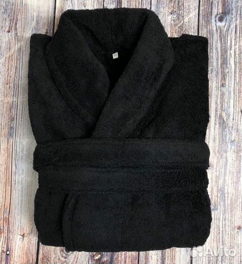 Халат махровый с вышивкой