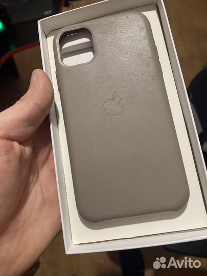 Чехлол iPhone 11