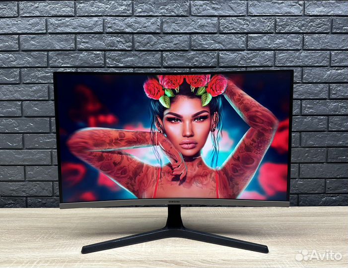 Монитор Samsung 27 Изогнутый