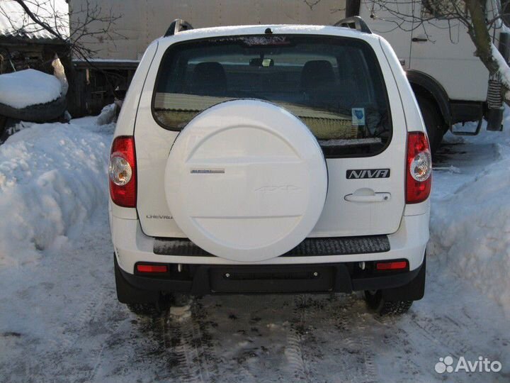 Колпак на запасное колесо Нива