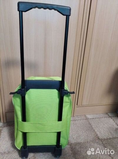 Чемодан на колесах детский бу