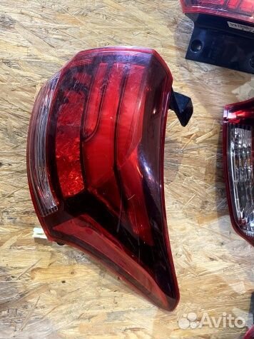 Фонарь задний правый Mitsubishi Outlander 3