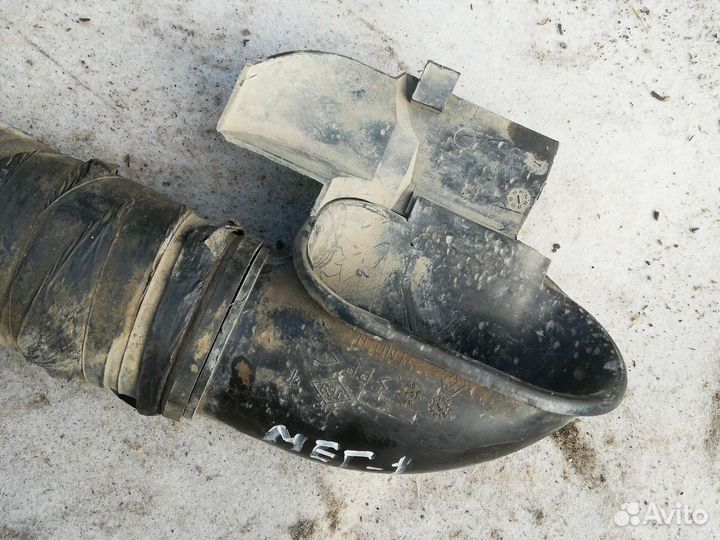 Гофра воздушного фильтра Рено Меган 1