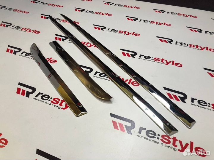 Молдинги дверей Lexus IS250 06-12г Т2534