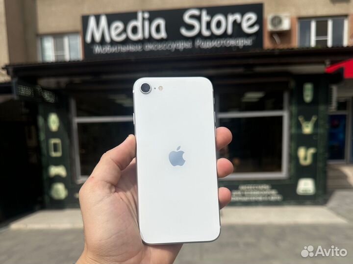 iPhone SE (2020), 128 ГБ