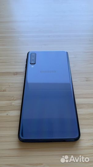 Samsung Galaxy A7 (2018), 4/64 ГБ
