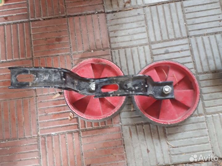 Дополнительные колеса для велосипеда