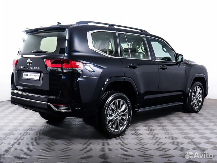 Toyota Land Cruiser 3.3 AT, 2022, 130 км
