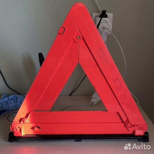 Знак аварийной остановки