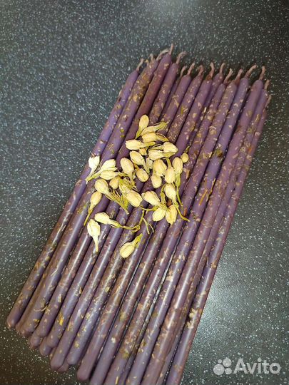 Фиолетовые восковые свечи с жасмином