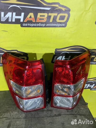 Задний левый фонарь Suzuki grand vitara