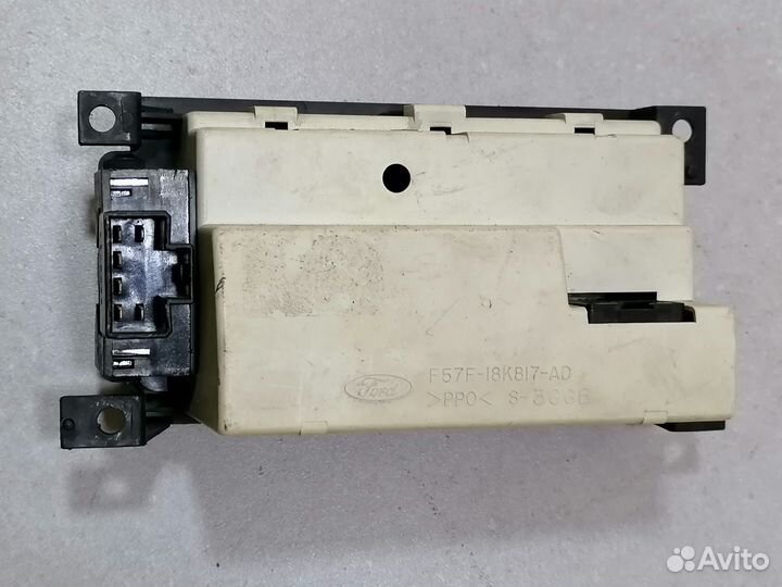 Блок управления магнитолой для Ford Explorer (U2)