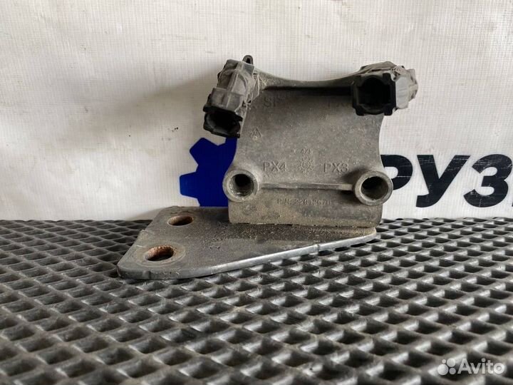 Кронштейн (крепление) Volvo FH4 21873023