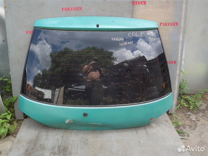 Крышка багажника Митсубиши Кольт IV