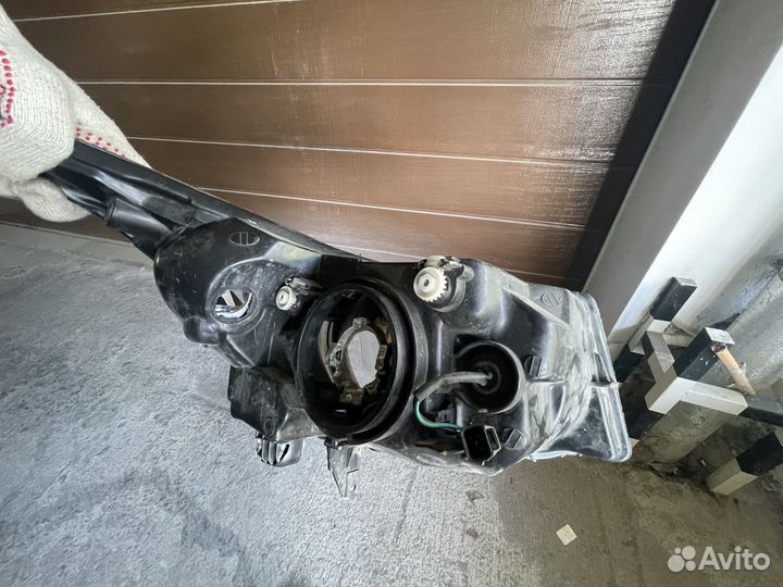 Фара левая Chevrolet Cruze