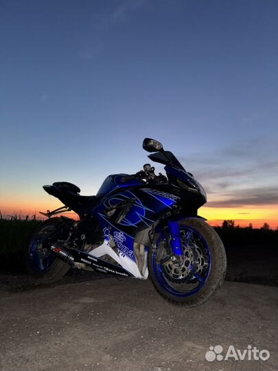 Suzuki GSX-R750