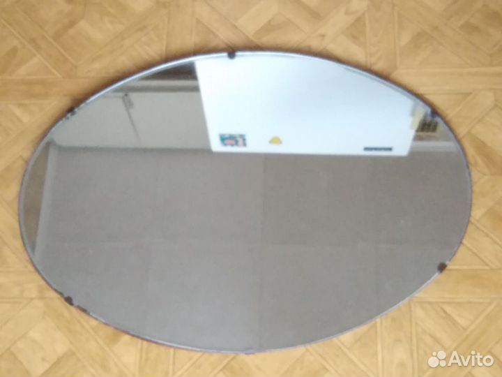 Зеркало настенное овальное