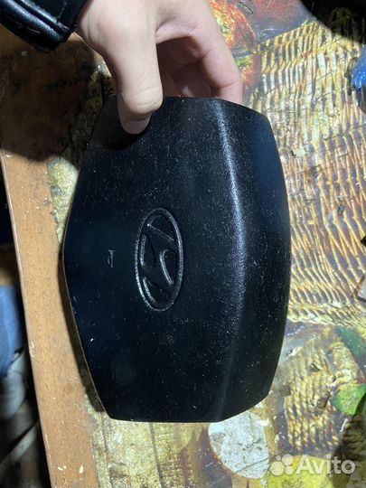 Продам заглушку руля accent 2