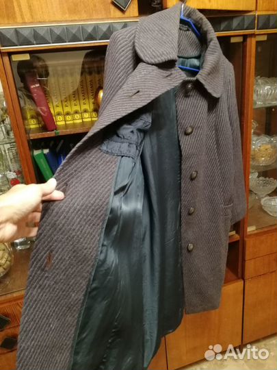 Женское осеннее пальто