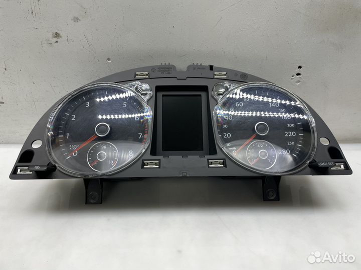 Панель приборов Volkswagen Passat CC 1.8t