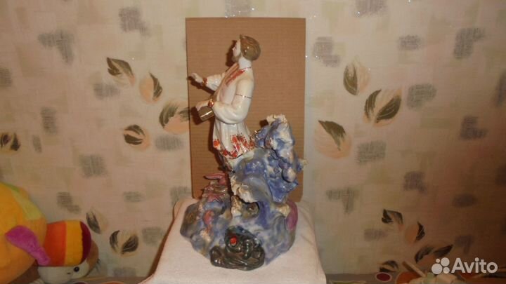 Фарфоровая статуэтка СССР