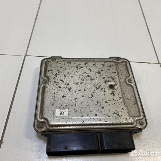 Блок управления двигателем Volkswagen Tiguan 5N1 2