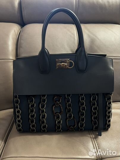 Salvatore ferragamo сумка б/у