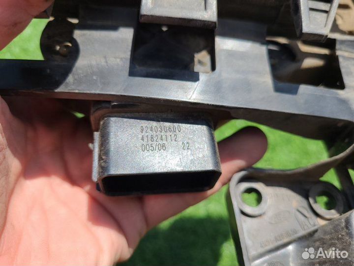 Замок двери задний правый Ford Focus 2 CB4