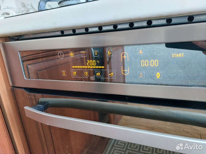 Духовой шкаф Hotpoint Ariston