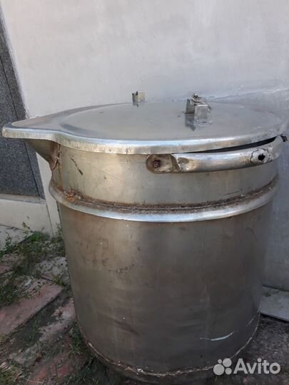 Продаю бак с нержевейки пищевой б/у