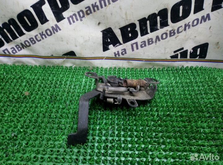 Замок капота Toyota Vista SV41 3S-FE 1996.06