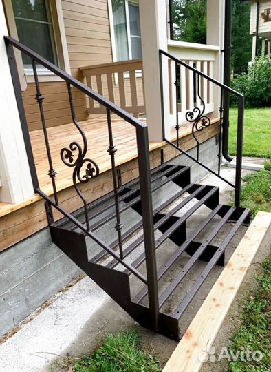 Обшивка ступеней Ясенем