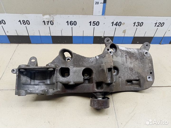 Кронштейн генератора Duster 2012