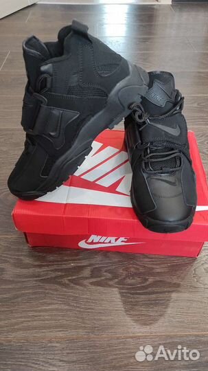 Nike Air Barrage Mid