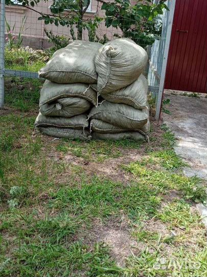 Перегной конский коровий в мешках и чернозём
