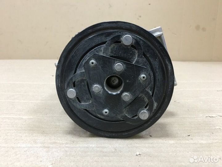 Компрессор кондиционера Nissan Terrano 3 D10