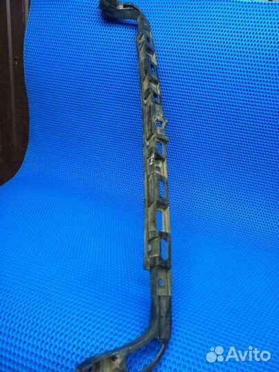 Крепление бампера заднее Volkswagen Passat B6 CAX